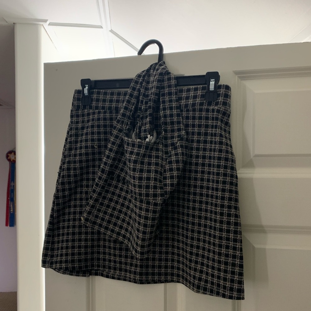 Paid skirt and top